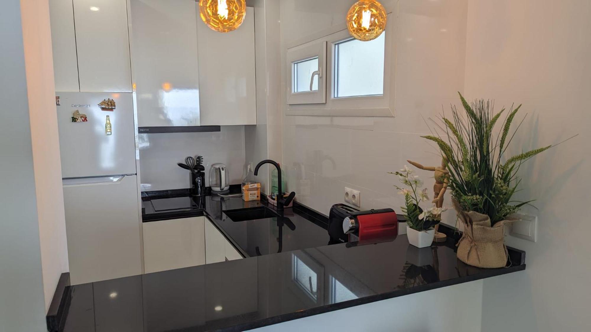 Comfortable Studio In Marbella With Sea Views Eksteriør billede